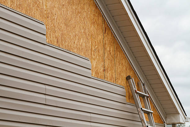 24/7 Emergency Siding Replacement experts in Rochester, IL